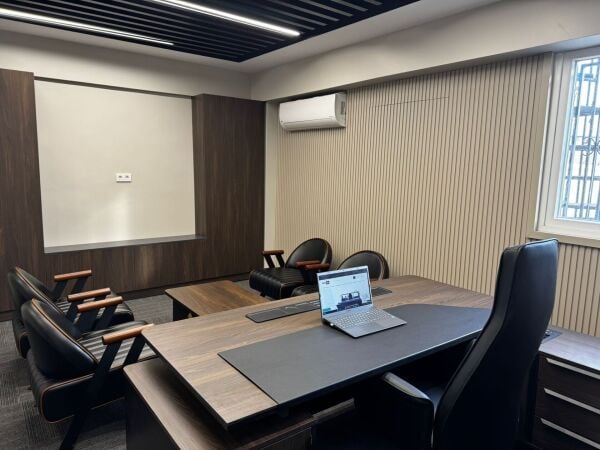 Efeler Ofis Blaze Üst Yönetici Makam Masa Takımı